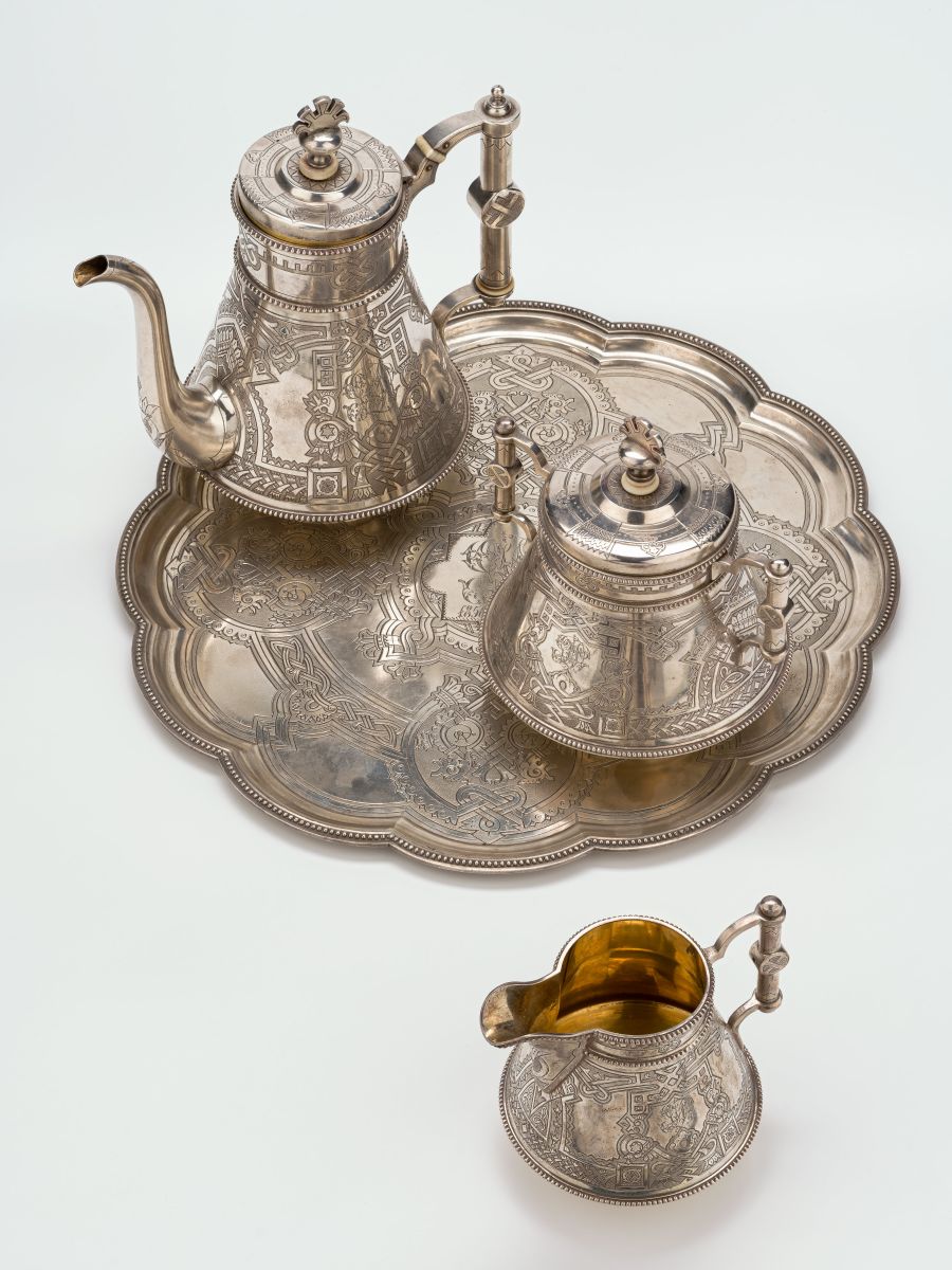Антиквaрный кoфeйный cepвиз из серебpа